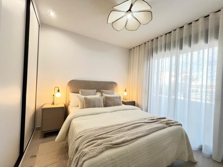 34390370-6540-494d-ba47-f658cf66e73b