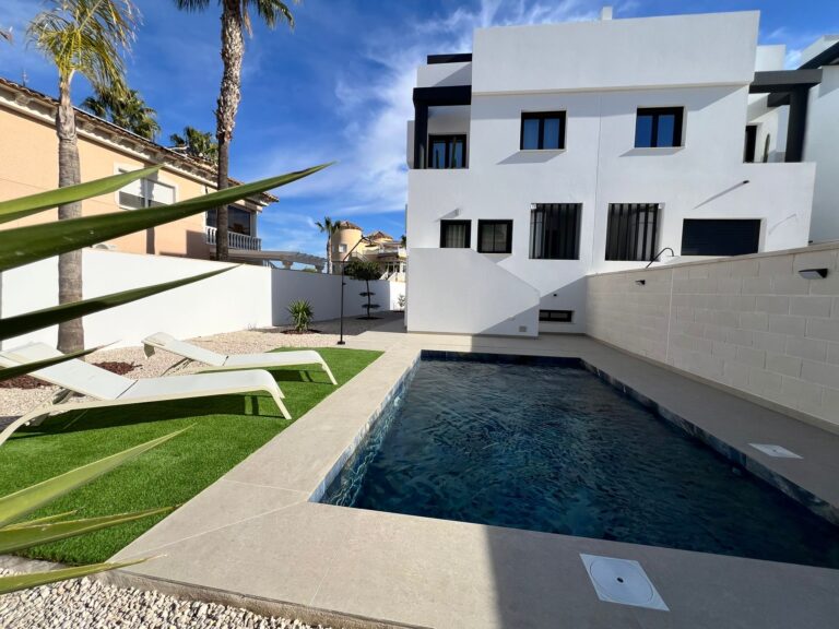 4559ffc8-bdcd-4195-b35e-f09f98d3bccd